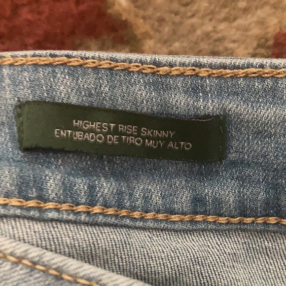 Ripped jeans, sized 0, brand new! :) - Picture 3 of 4